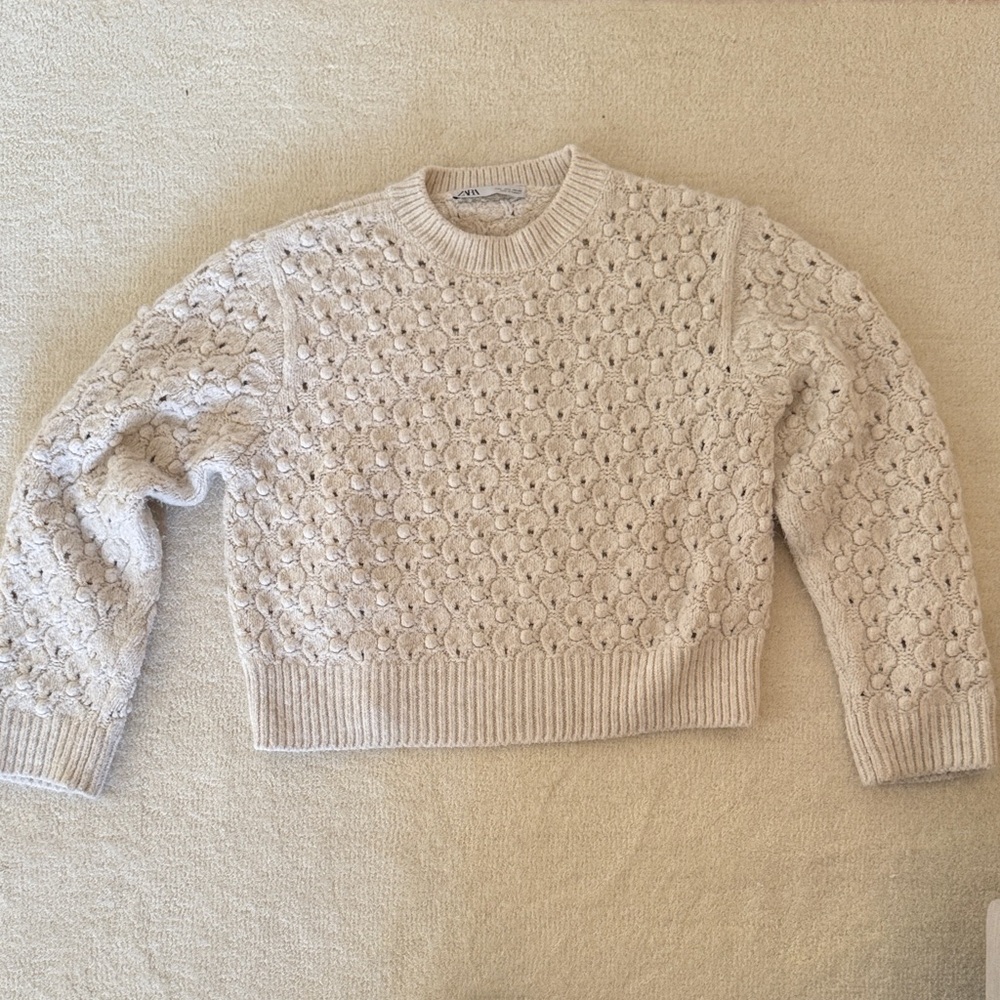 Zara Beige Knit Crew Neck Sweater